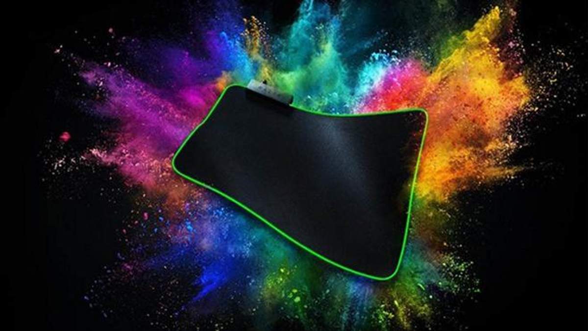 Razer представил новый яркий коврик Goliathus Razer представил новый яркий коврик Goliathus