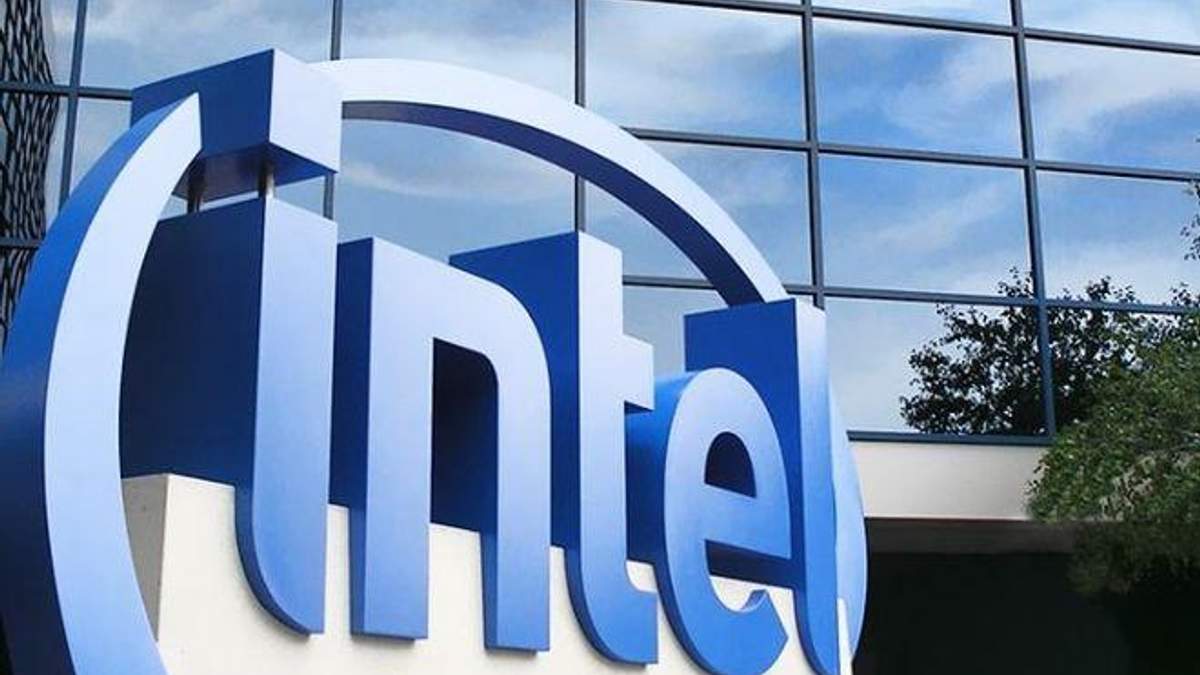 Intel випустив надпотужний чіп для ноутбуків Core i9 Intel випустив надпотужний чіп для ноутбуків Core i9