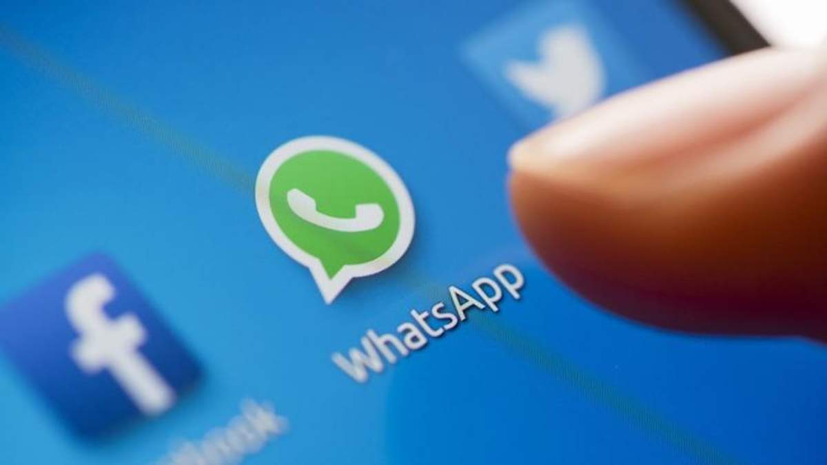 Специалисты обнаружили вирус в обновлении известного приложении WhatsApp Специалисты обнаружили вирус в обновлении известного приложении WhatsApp