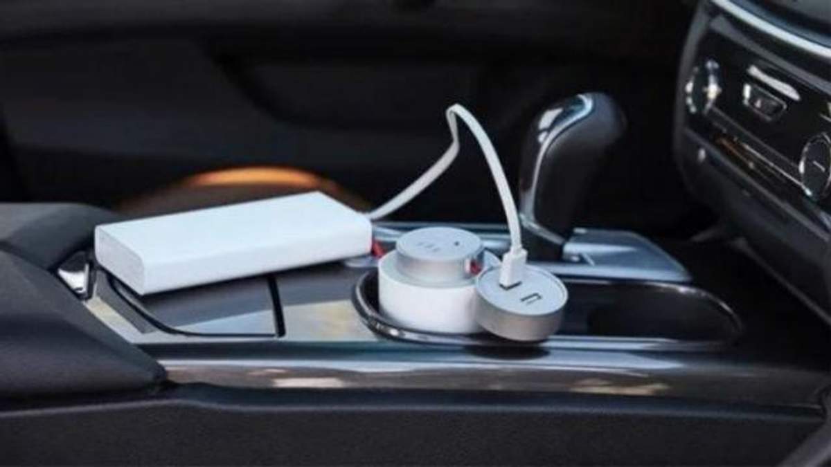 Автомобільна зарядка для ноутбуків Mi Car Inverter Автомобільна зарядка для ноутбуків Mi Car Inverter