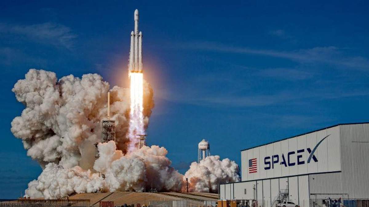 Запуск Falcon Heavy Запуск Falcon Heavy