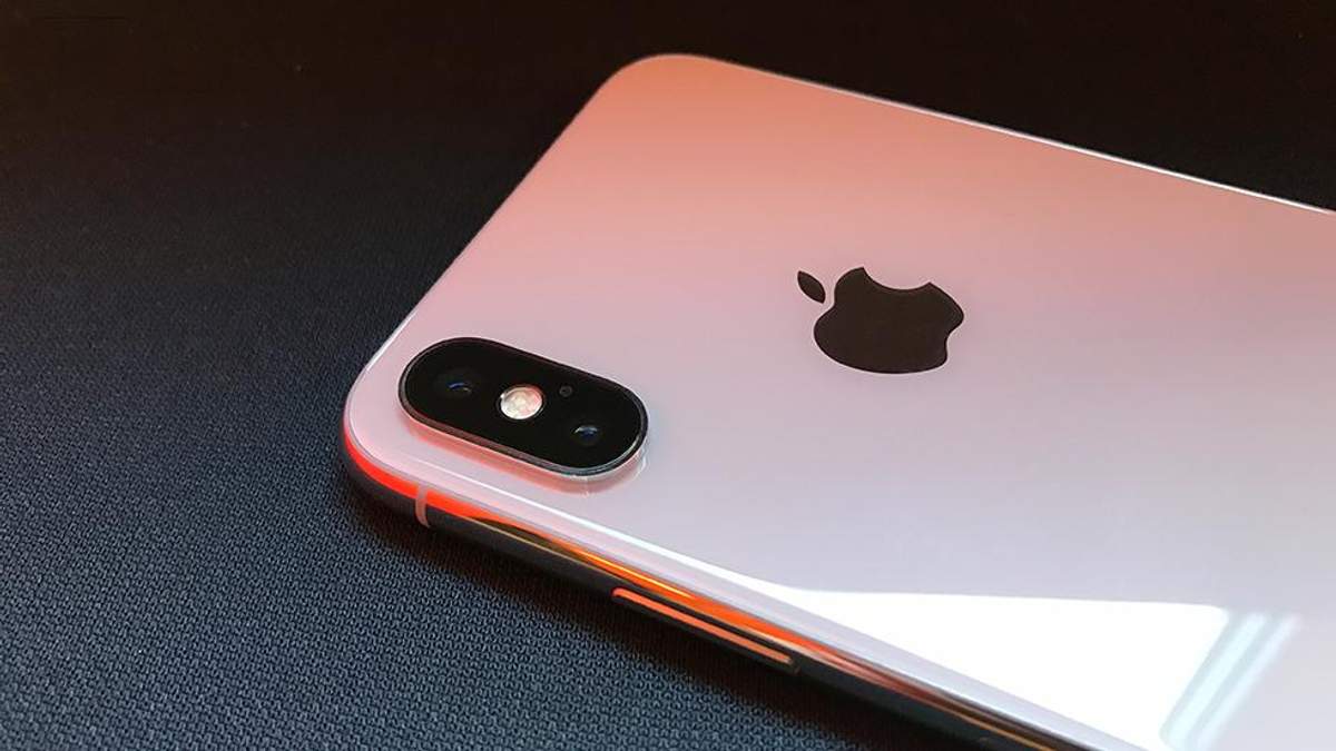 Вскоре могут представить iPhone X в золотом цвете Вскоре могут представить iPhone X в золотом цвете