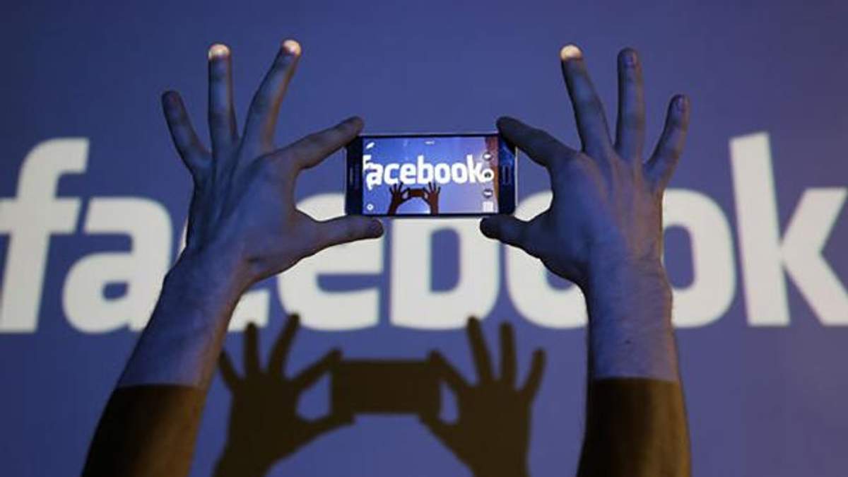 Facebook продовжує збирати персональні дані користувачів Facebook продовжує збирати персональні дані користувачів