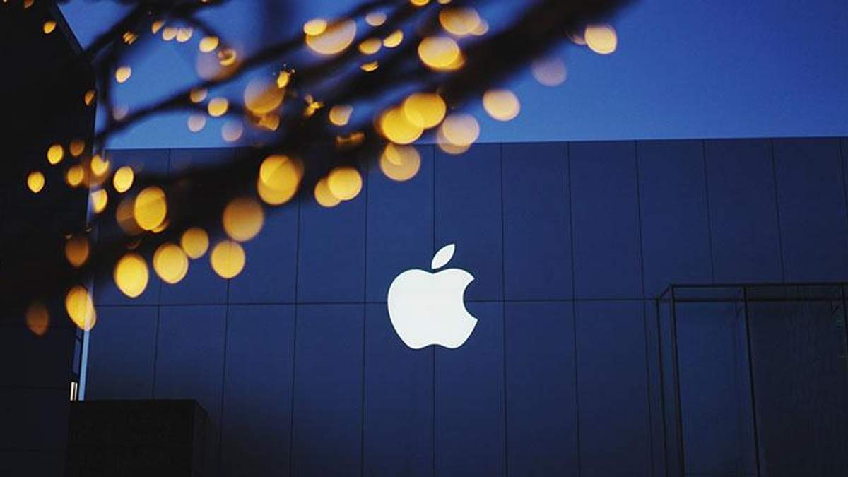 До конца этого года Apple переименует iPhone До конца этого года Apple переименует iPhone