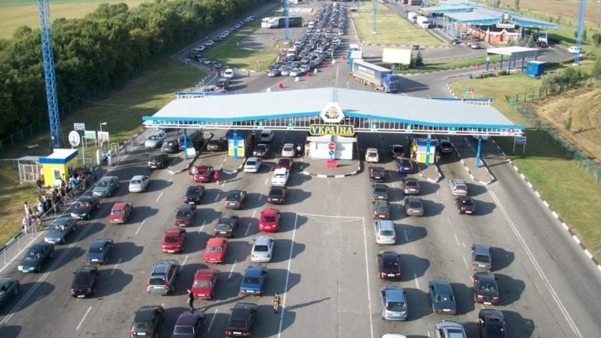 Очереди на границе с Польшей Очереди на границе с Польшей
