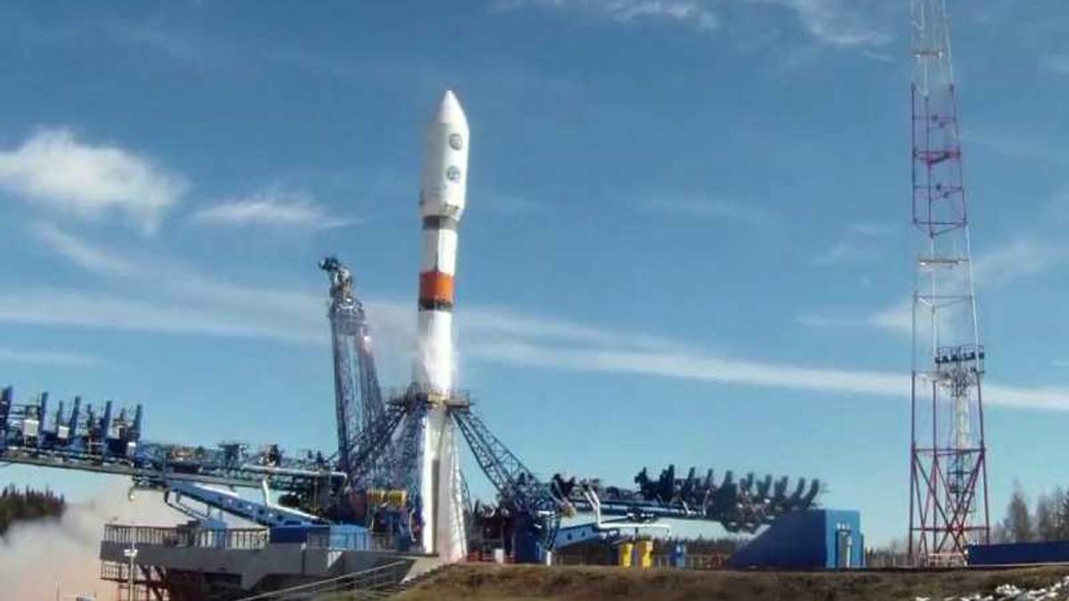 Запуск ракеты "Союз-2. 1б" Запуск ракеты "Союз-2. 1б"