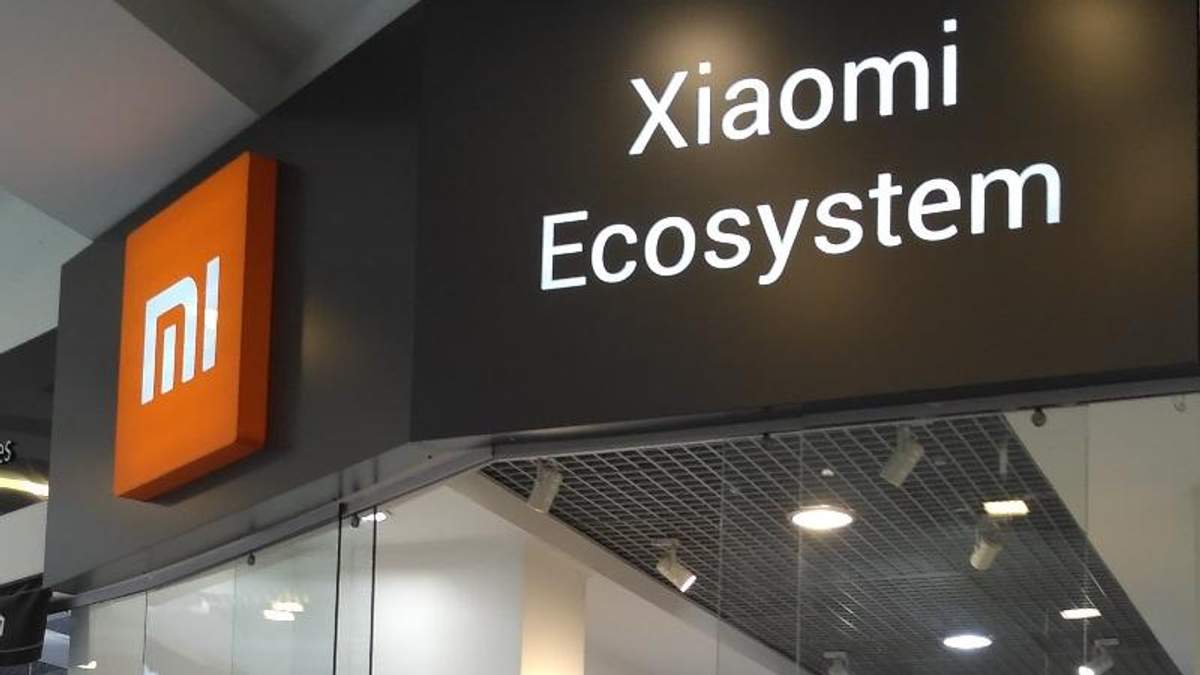 Xiaomi потроллила фанатов OnePlus 6T Xiaomi потроллила фанатов OnePlus 6T