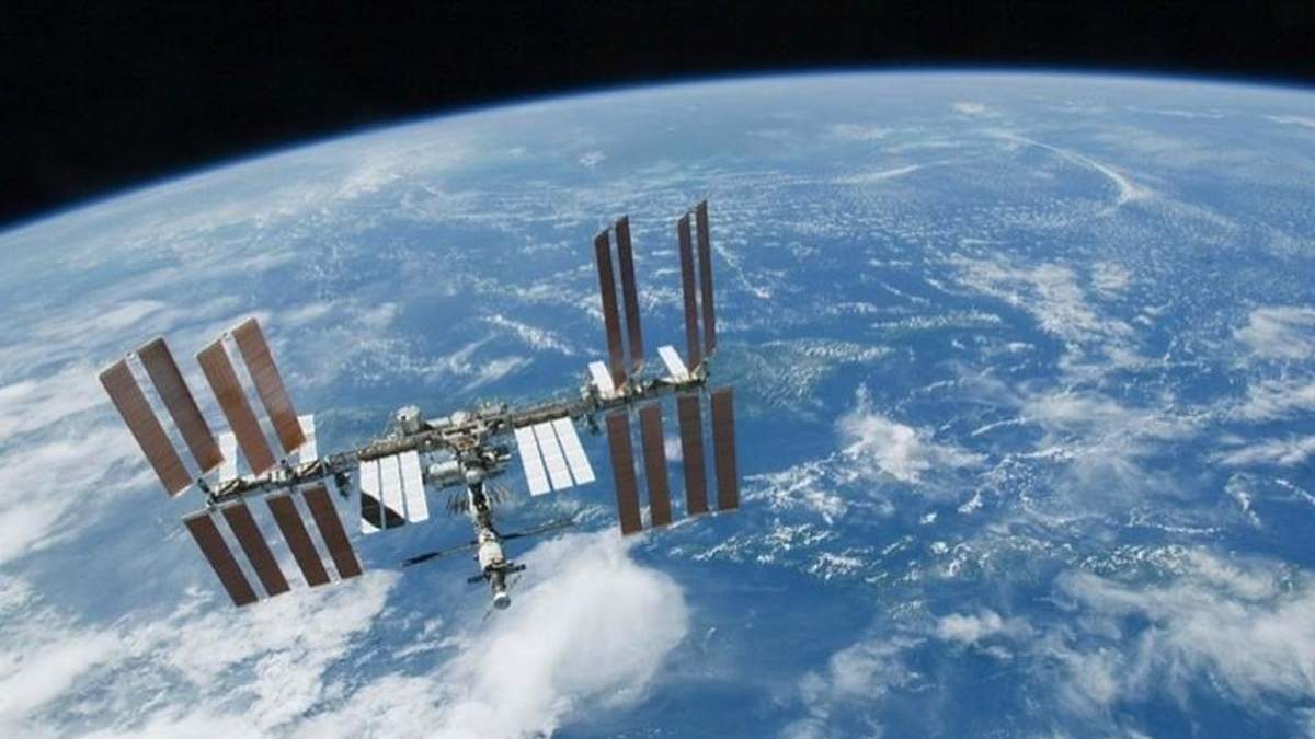 На МКС отключился российский компьютер управления На МКС отключился российский компьютер управления