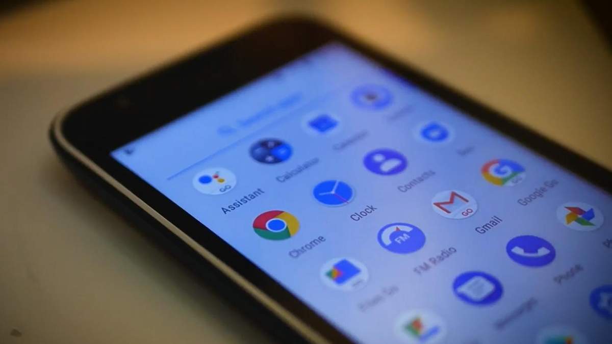 Galaxy J4 Core может стать следующим смартфоном Samsung на Android Go (иллюстративное фото) Galaxy J4 Core может стать следующим смартфоном Samsung на Android Go (иллюстративное фото)