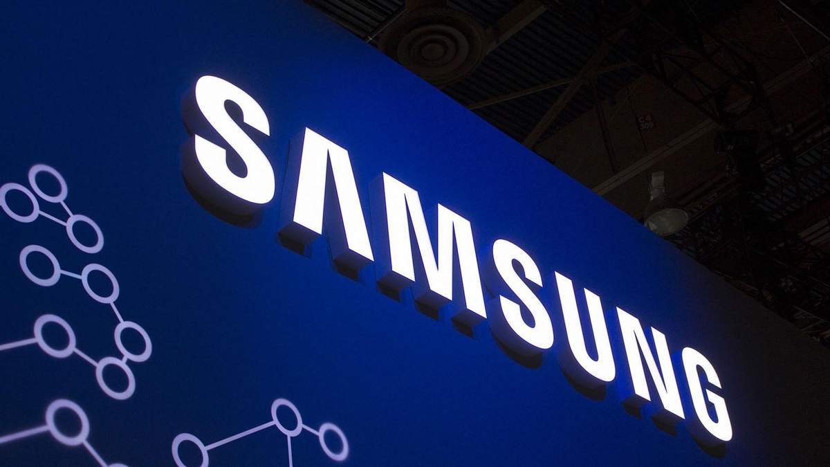 Samsung представила новую фирменную оболочку One UI Samsung представила новую фирменную оболочку One UI