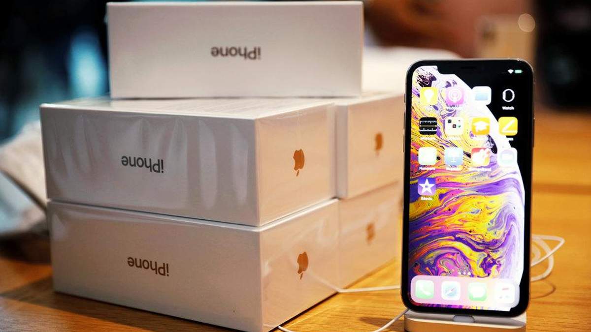Чоловік розрахувався за iPhone Xs ванною з копійками Чоловік розрахувався за iPhone Xs ванною з копійками
