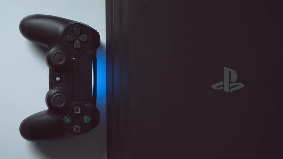 Sony продала рекордну кількість приставок PlayStation 4 Sony продала рекордну кількість приставок PlayStation 4