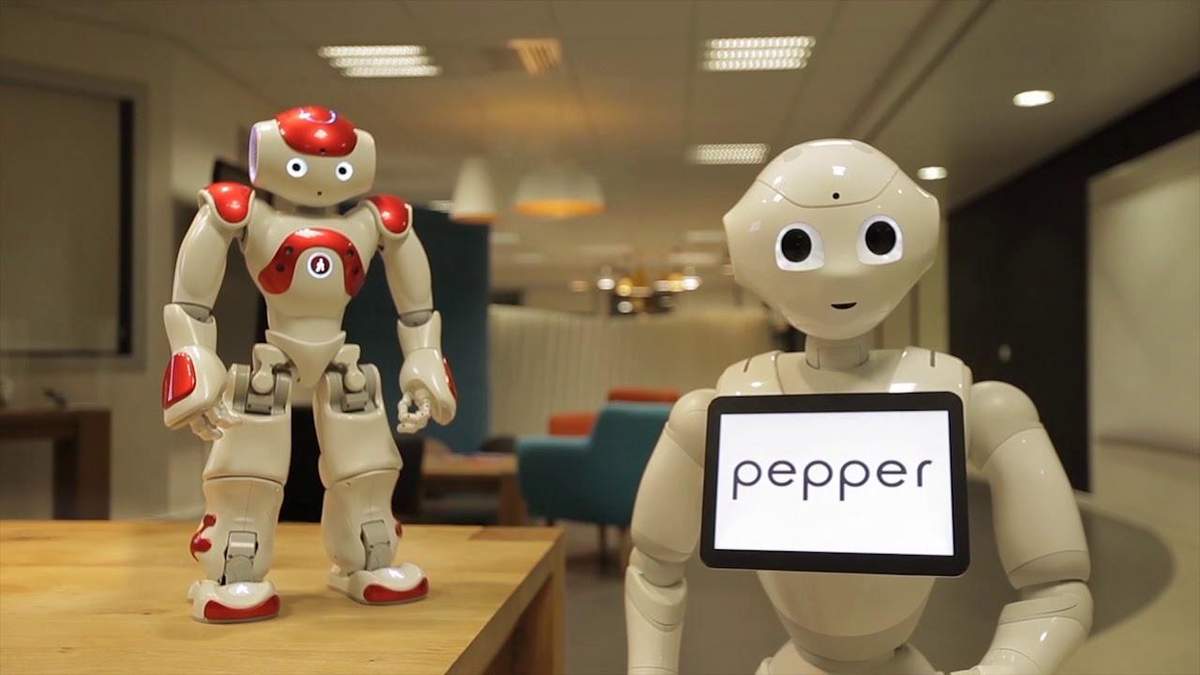 Робота научили передавать речь жестами Робота научили передавать речь жестами