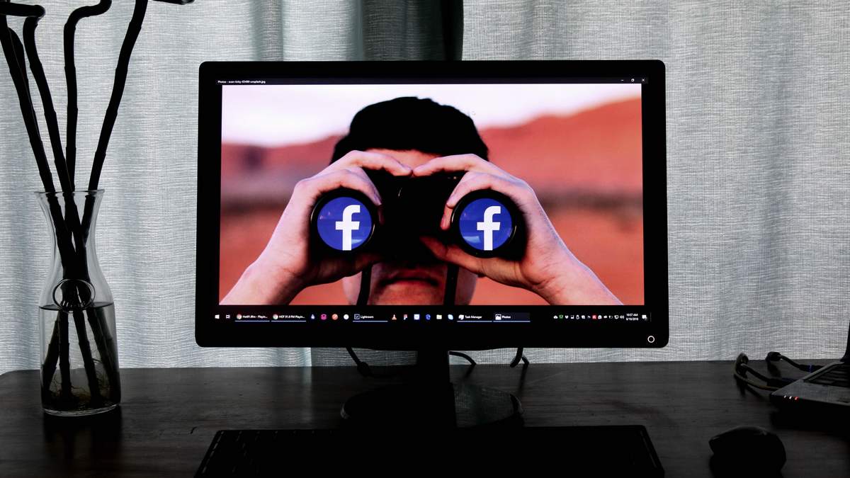Facebook будет помогать найти работу Facebook будет помогать найти работу