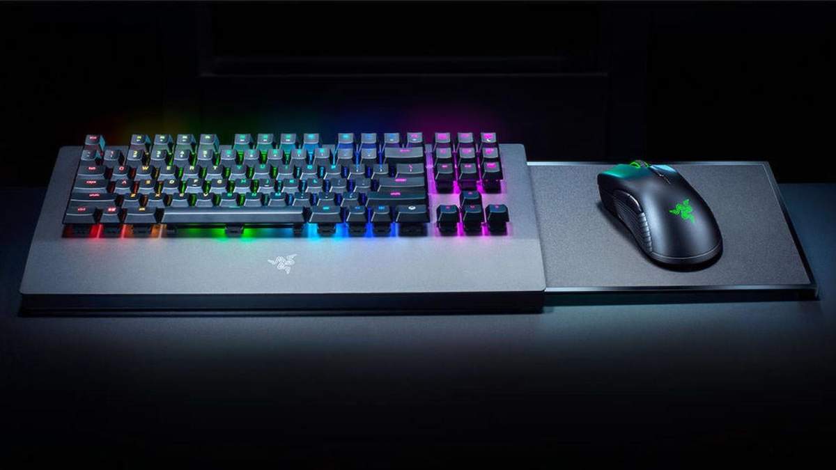 Razer показала клавиатуру и мышку к Xbox One Razer показала клавиатуру и мышку к Xbox One