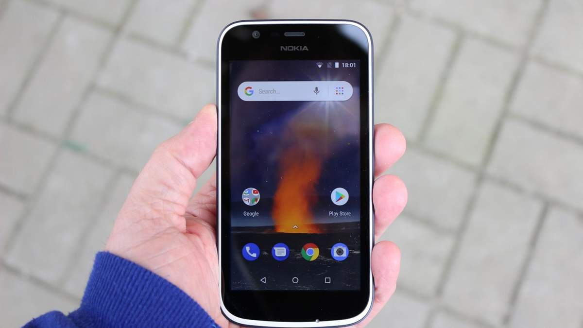 Смартфон Nokia 1 перевірили на міцність Смартфон Nokia 1 перевірили на міцність