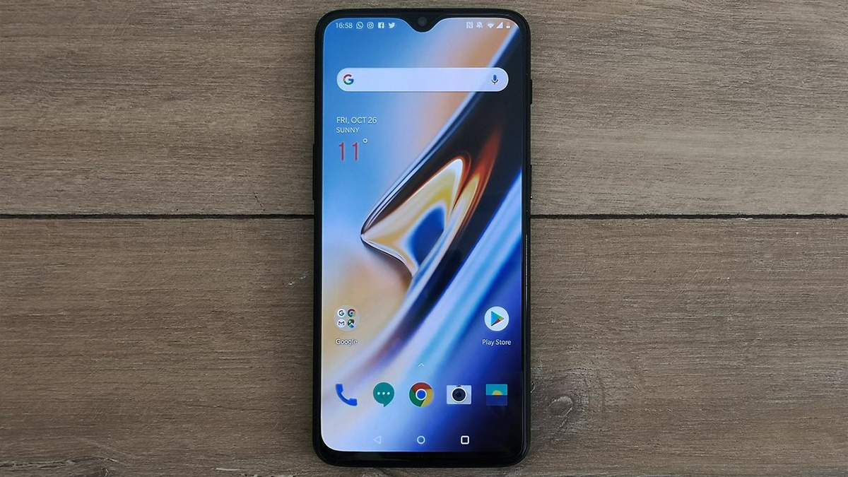 OnePlus 6T визнали найкращим смартфоном у світі OnePlus 6T визнали найкращим смартфоном у світі