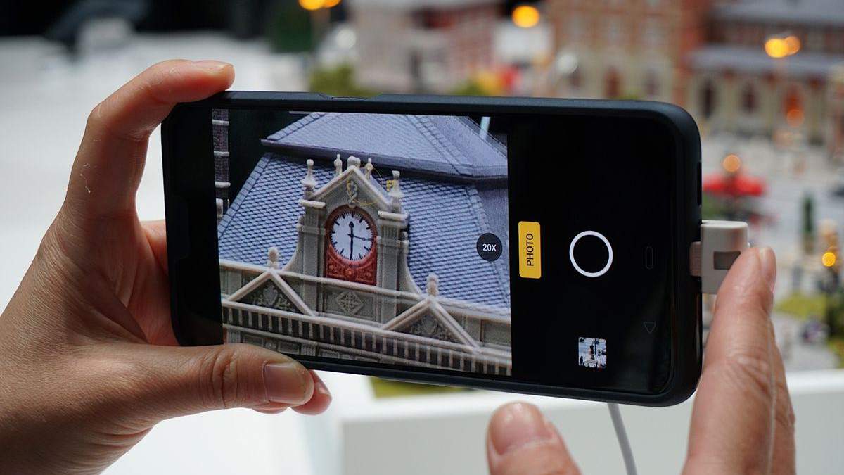 Oppo показала камеру с 10-кратным зумом Oppo показала камеру с 10-кратным зумом