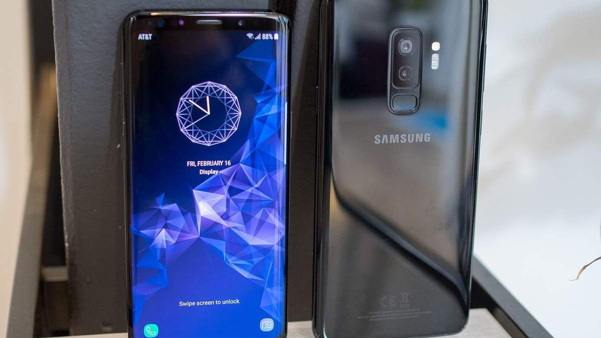 Samsung Galaxy S9 і S9 + Samsung Galaxy S9 і S9 +