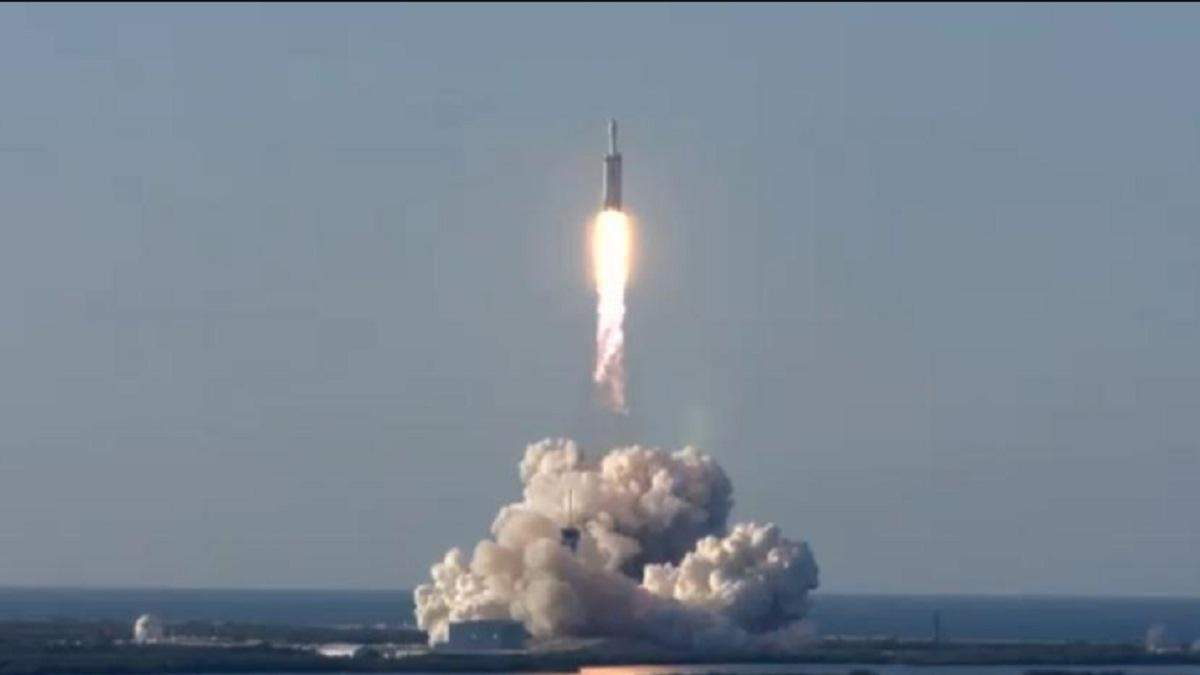 Старт Falcon Heavy Старт Falcon Heavy
