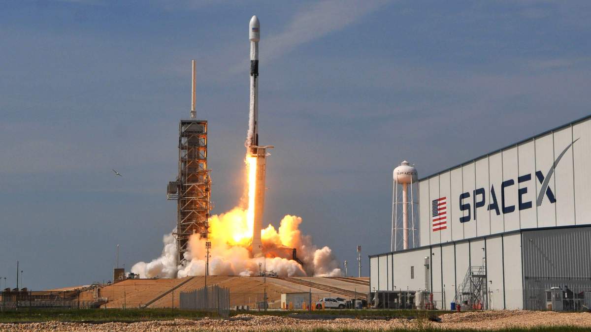 NASA снова перенесла отправку астронавтов на МКС NASA снова перенесла отправку астронавтов на МКС