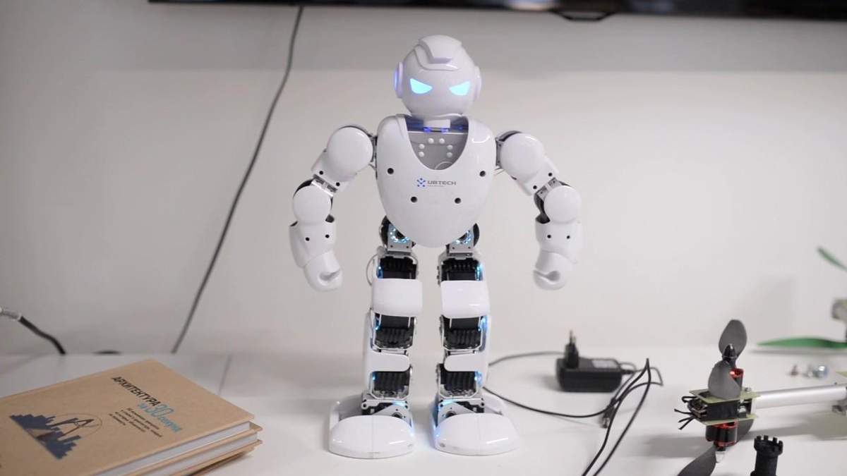 Роботи заберуть роботу у людей Роботи заберуть роботу у людей