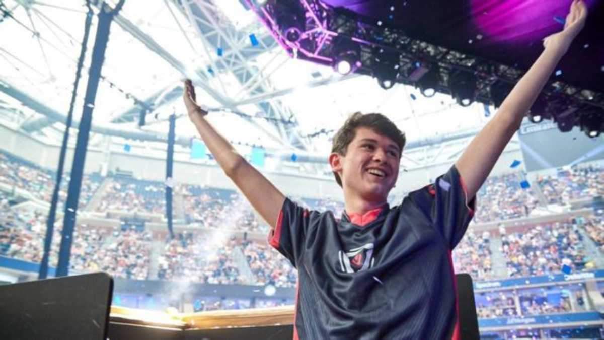 Подросток выиграл 3 миллиона долларов в игре Подросток выиграл 3 миллиона долларов в игре