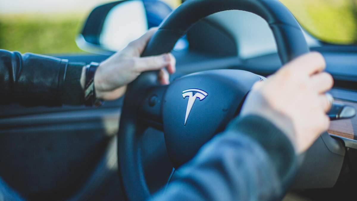 Коли представлять пікап Tesla Коли представлять пікап Tesla