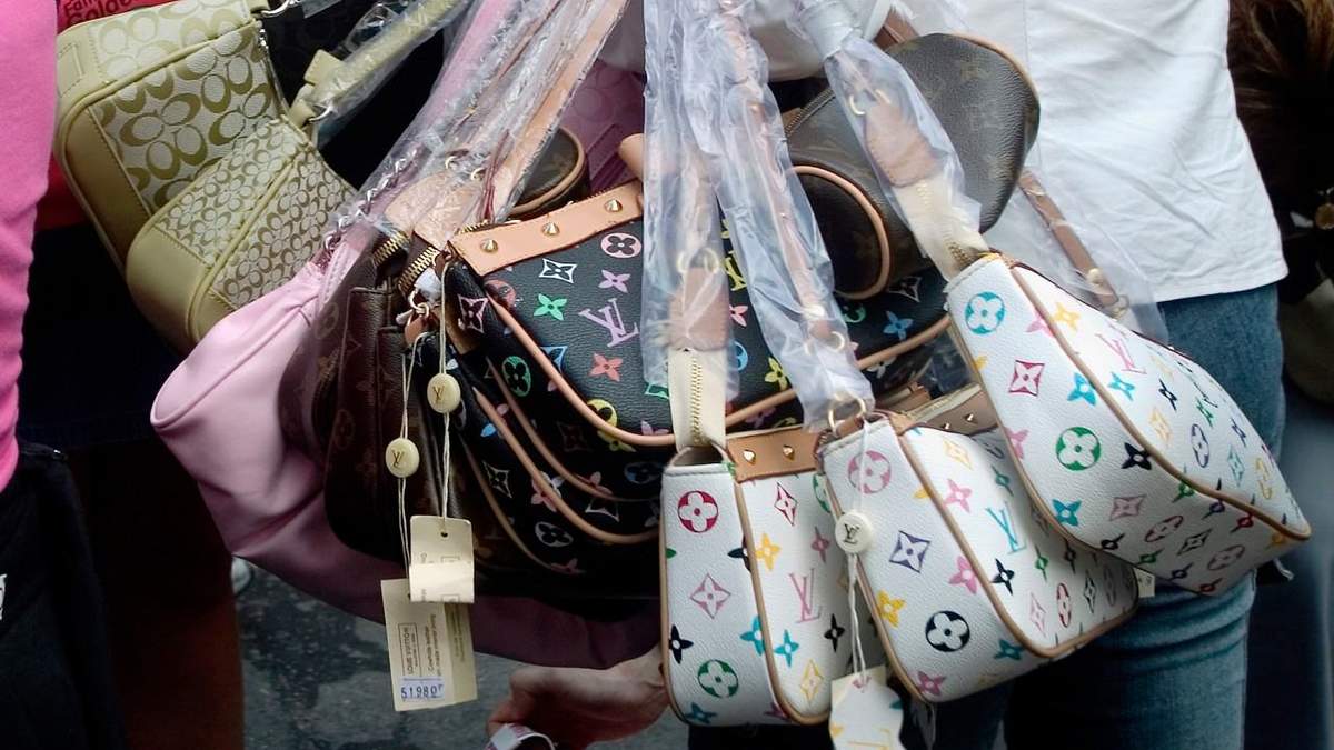 ШІ навчився визначати підробки ШІ навчився визначати підробки
