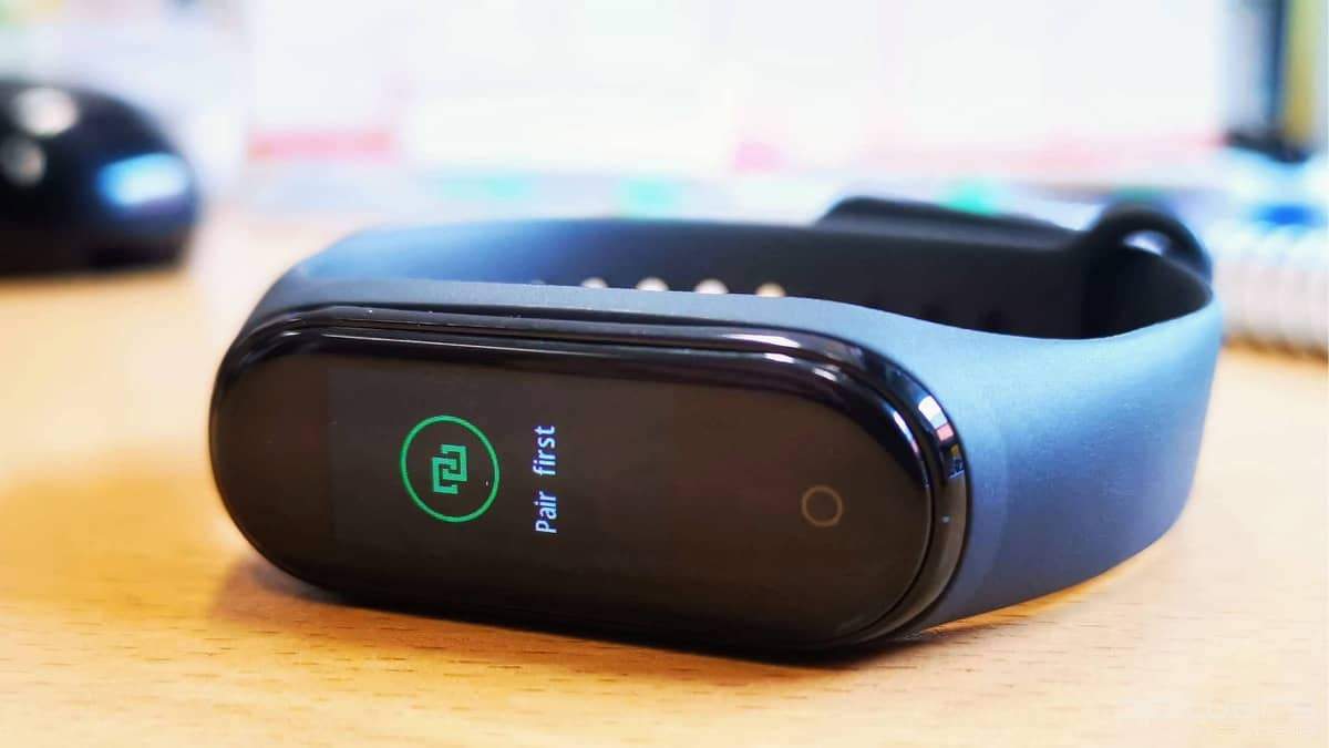 Xiaomi Mi Band 4 отримав українську мову Xiaomi Mi Band 4 отримав українську мову
