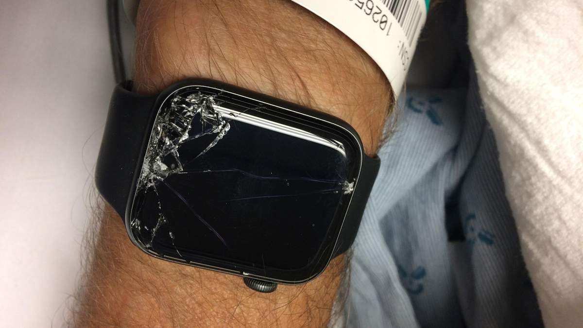 Apple Watch спасли жизнь велосипедисту Apple Watch спасли жизнь велосипедисту