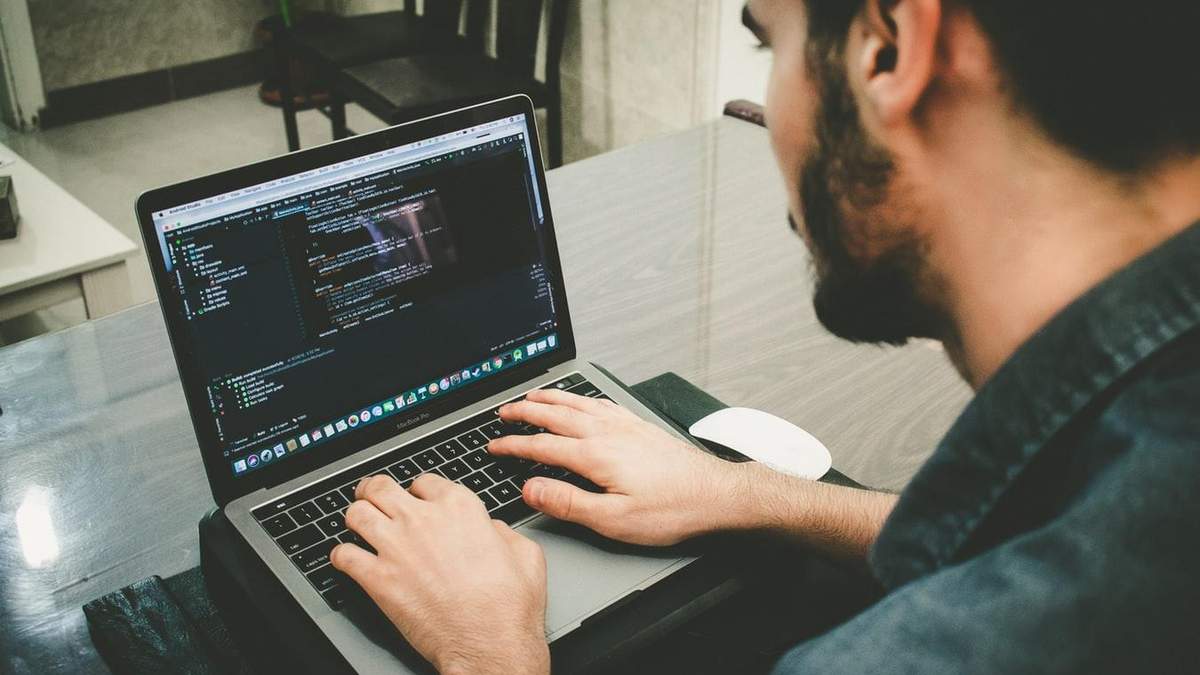 Сколько зарабатывают украинские IT-специалисты Сколько зарабатывают украинские IT-специалисты