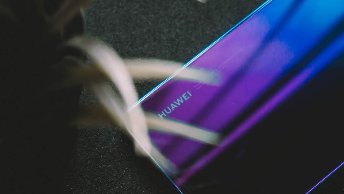 Huawei планує випустити ще один гнучкий смартфон Huawei планує випустити ще один гнучкий смартфон