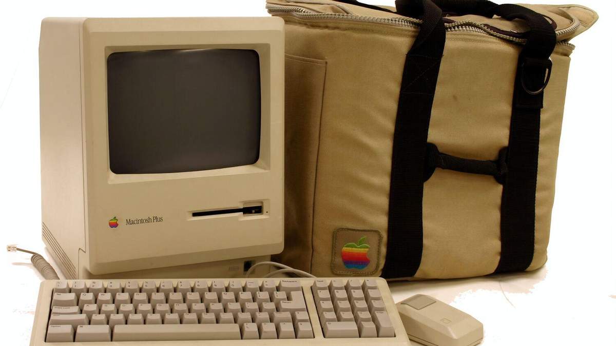 Дискету Apple Macintosh оценили в 7500 долларов Дискету Apple Macintosh оценили в 7500 долларов