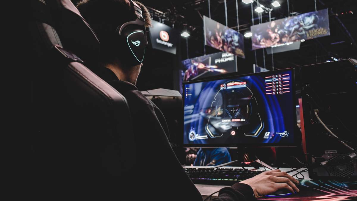 Техпідтримка GOG порадила геймеру взяти лікарняний, щоб пройти Cyberpunk 2077 Техпідтримка GOG порадила геймеру взяти лікарняний, щоб пройти Cyberpunk 2077