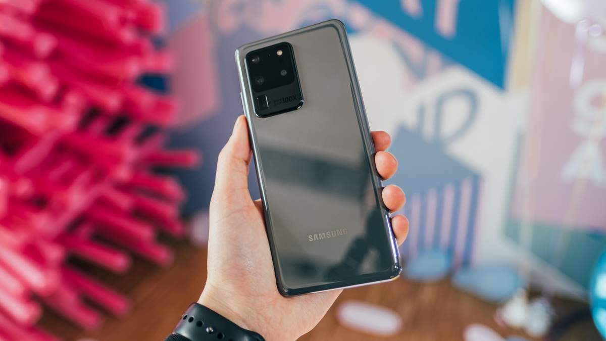 Найпотужніший смартфон лютого 2020 року Найпотужніший смартфон лютого 2020 року