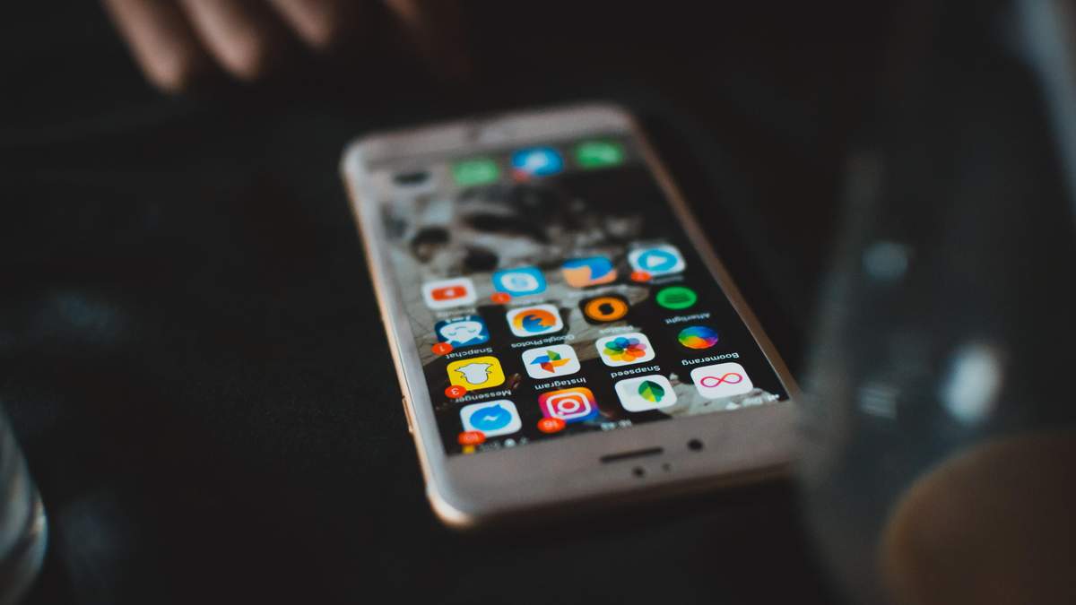 Apple подала позов проти розробників Apple подала позов проти розробників