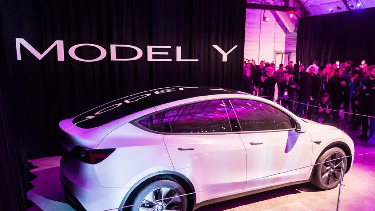 Нова Tesla надійшла у продаж Нова Tesla надійшла у продаж