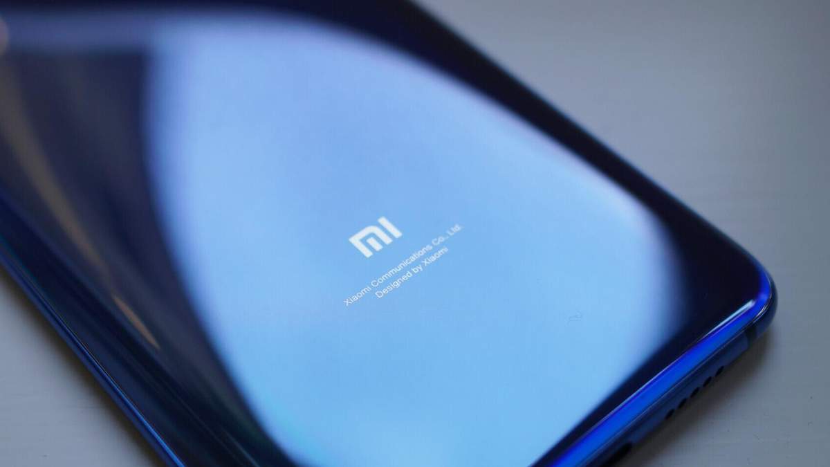 Xiaomi запатентувала смартфон із гнучкою камерою Xiaomi запатентувала смартфон із гнучкою камерою