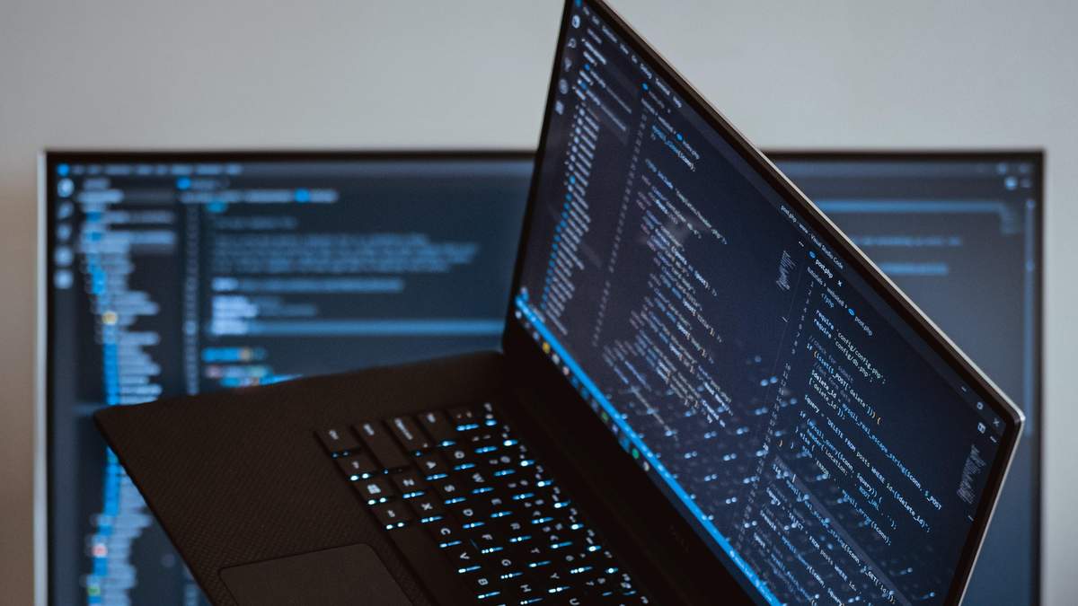 Все версии Windows оказались уязвимыми к хакерским атакам Все версии Windows оказались уязвимыми к хакерским атакам
