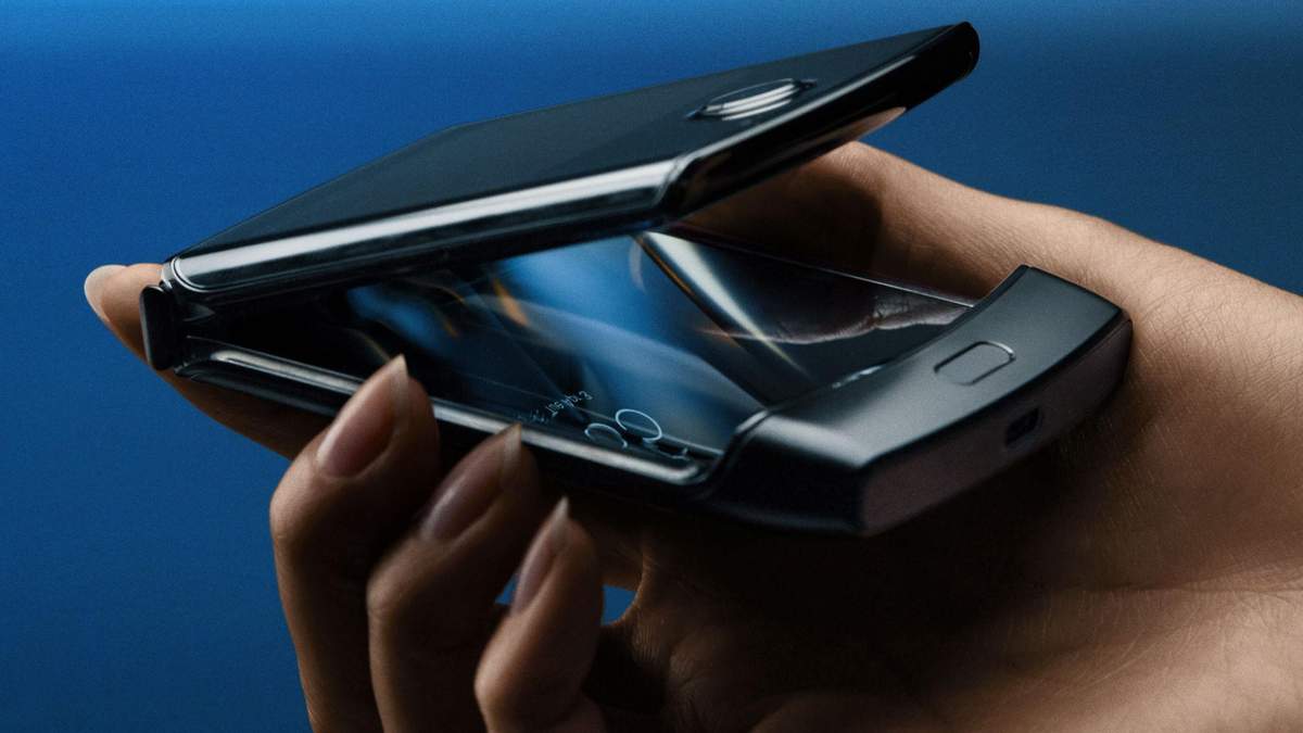 Гнучкий смартфон Motorola Razr Гнучкий смартфон Motorola Razr