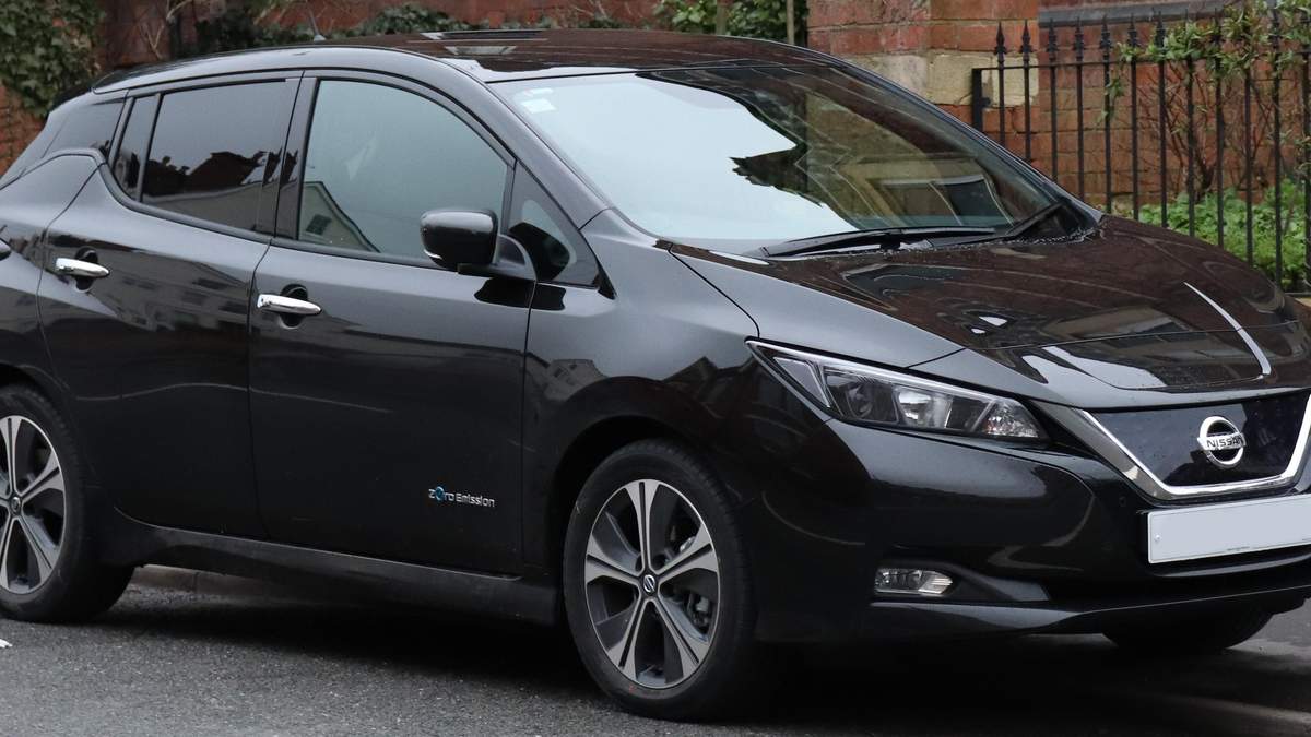 Электромобиль Nissan Leaf Электромобиль Nissan Leaf